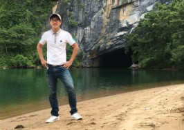 Phát biểu cảm nghĩ về bài Động Phong Nha của Trần Hoàng